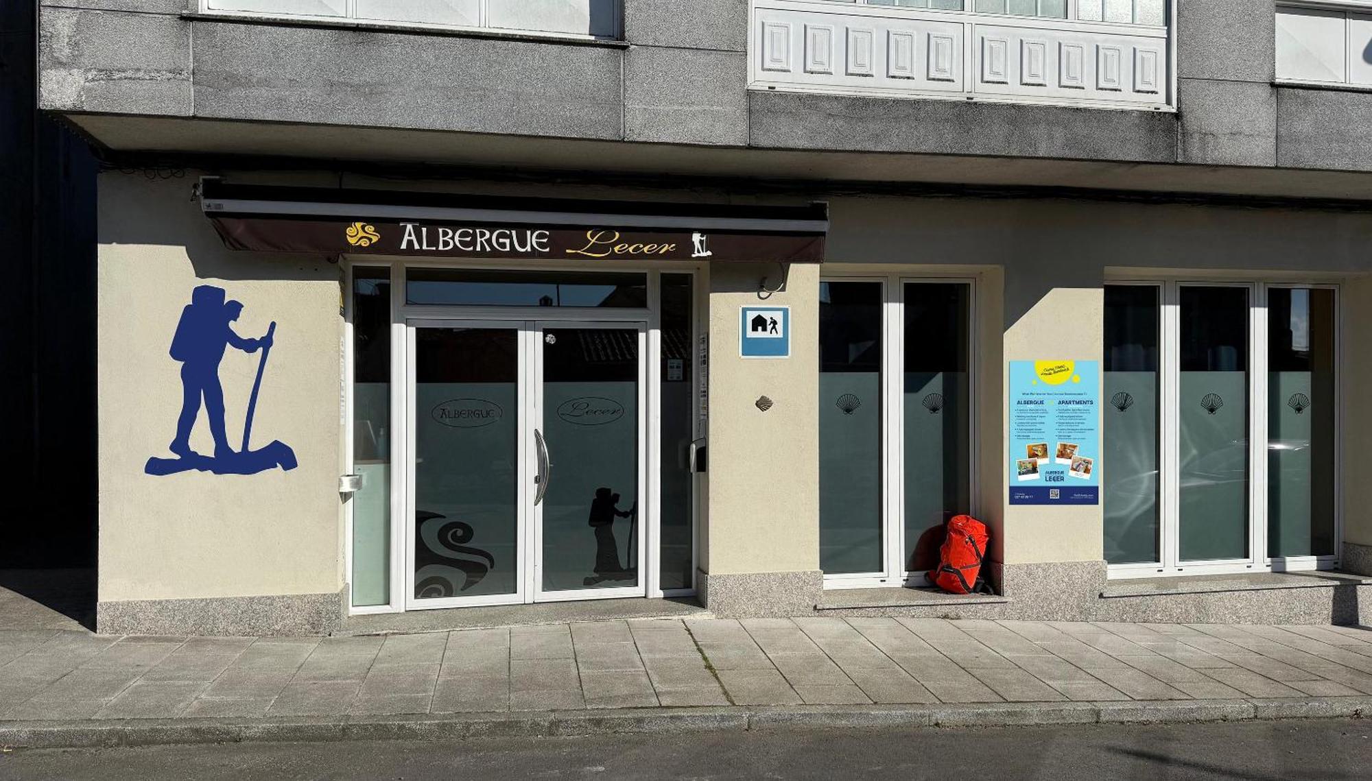 Albergue Lecer Sobrado Porta Exterior foto